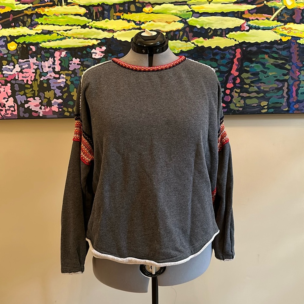 Cute Natural Life cropped sweatshirt